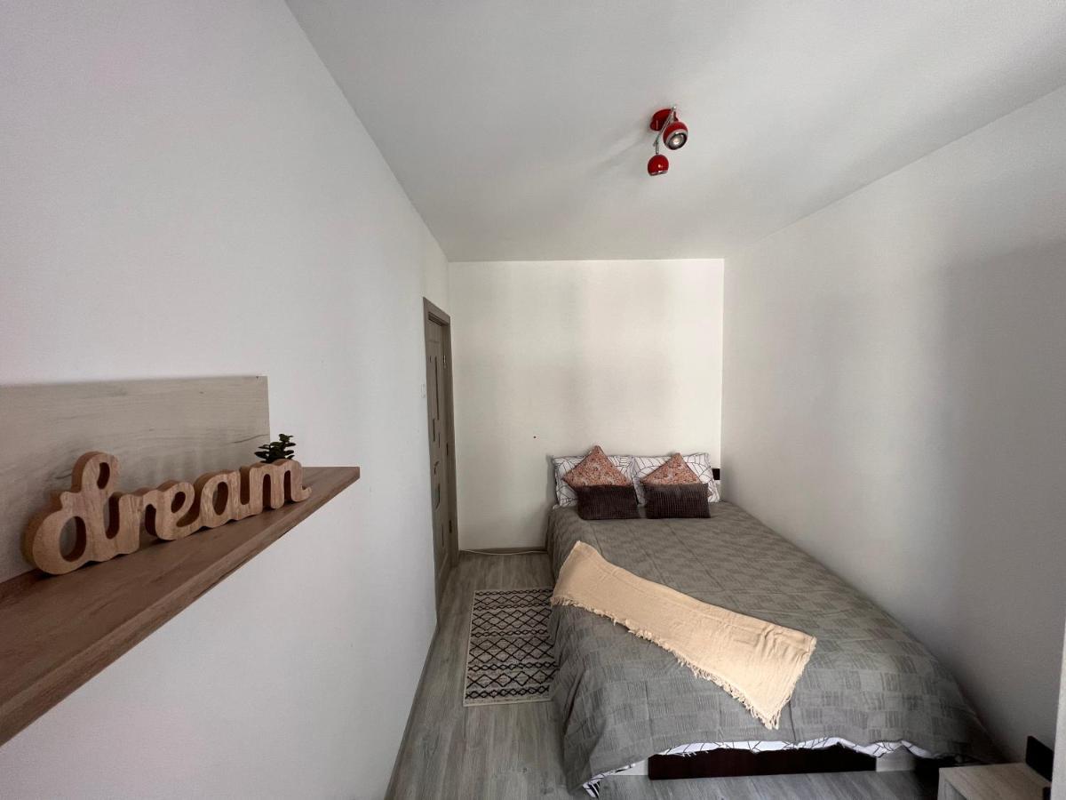 3 rooms apartment Airy&Bright Palas Style Iasi Exterior foto